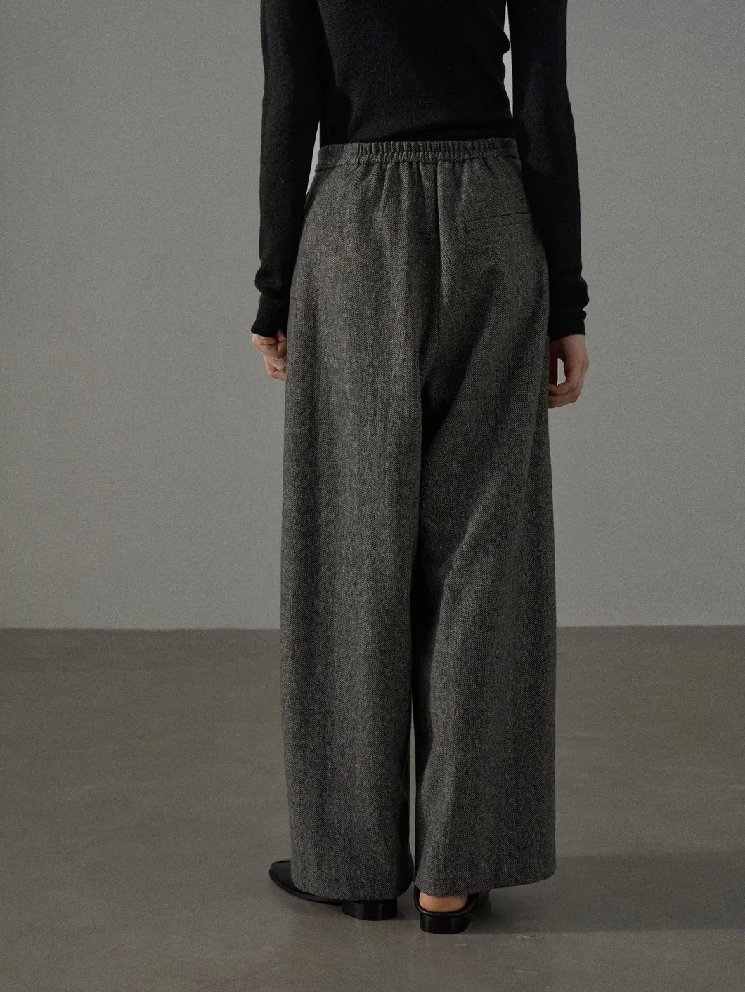 High-Waisted Wool Herringbone Wide-Leg Trousers 6