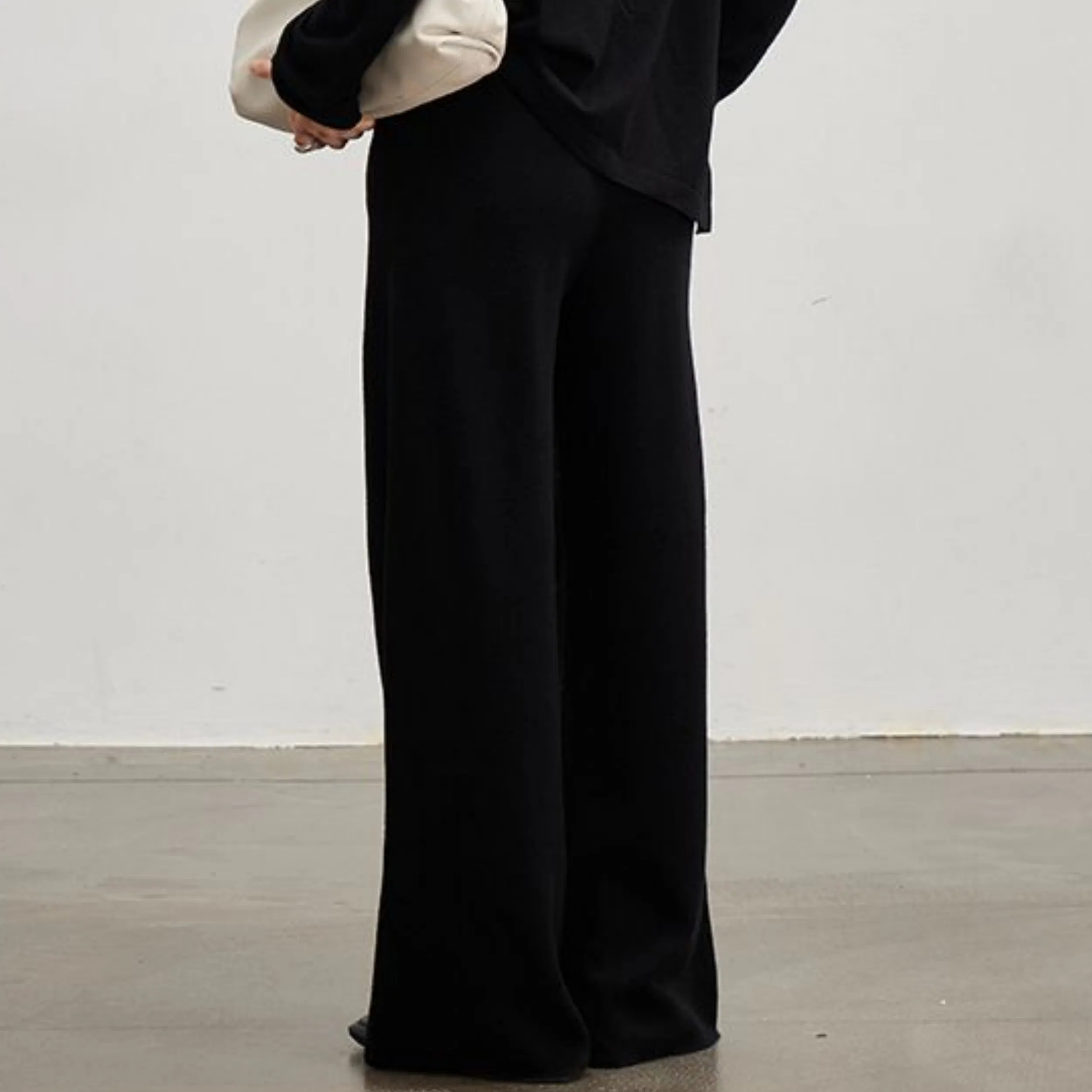 Factory Customization High-Waisted Wide-Leg Wool Trousers for Spring and Autumn, Drapey Warm Straight Knitted Trousers