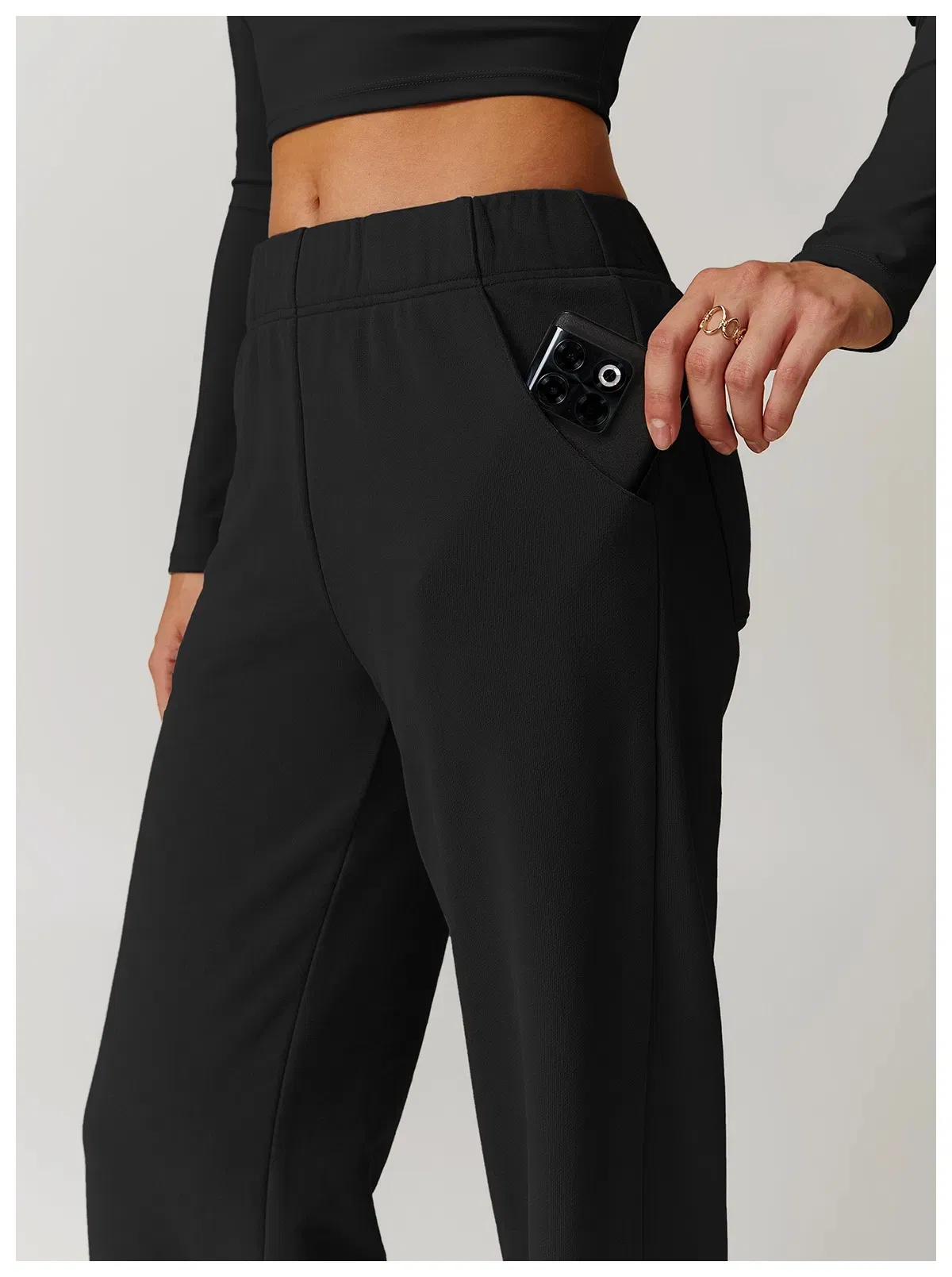 Women's Outdoor Straight Leg Sweatpants High Waist Cotton Blend Joggers with Pockets, Loose Fit Fall Winter Trousers