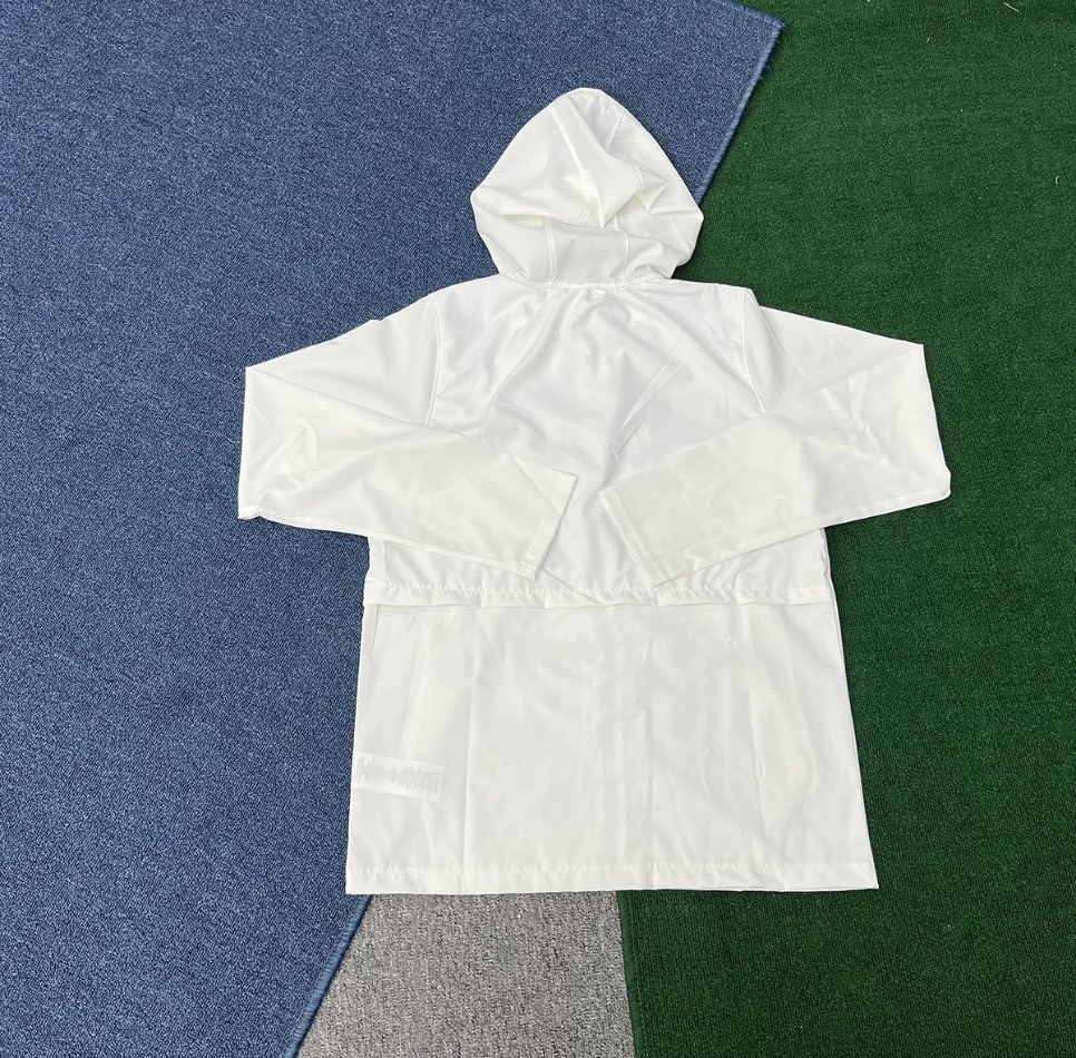 New Outdoor Running Waterproof Raincoat Sports Jacket Full Zip Lightweight Windproof Jacket Polyester Nylon Fabric for Men