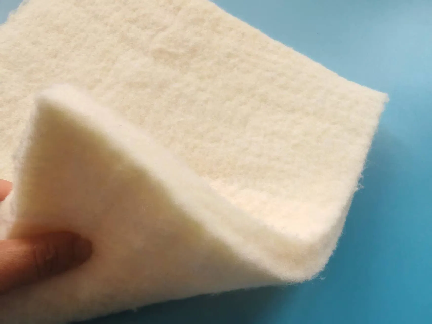 Breathable Temperature Regulating Wool Mattress Layer for Better Sleep