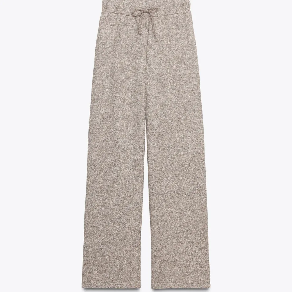 Track Pants Detail 1