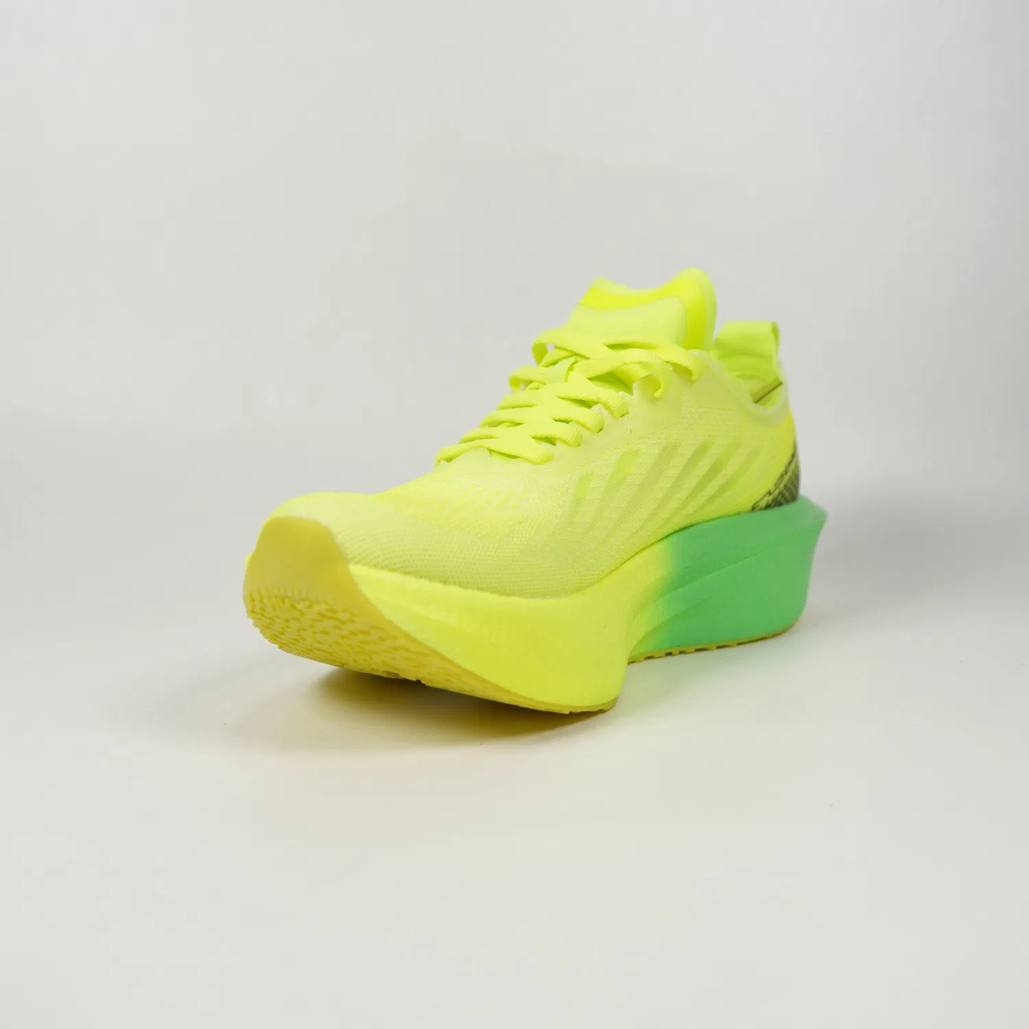 Professional Running Shoes &amp; Customizable Sneakers for Athletes &amp; Branding