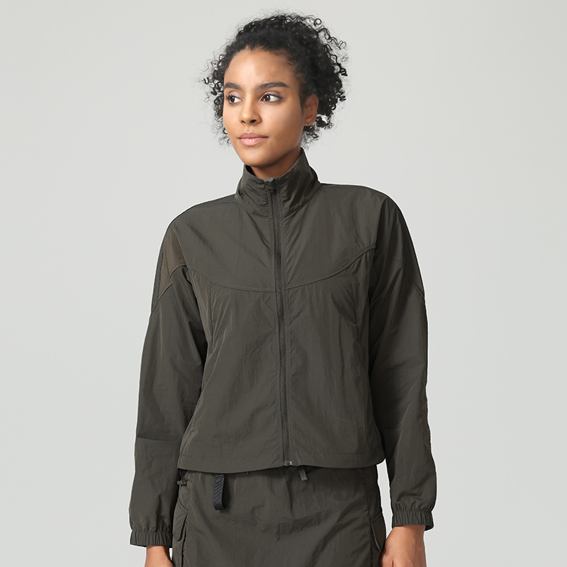 High-End Custom Lightweight Casual Sports Running Full Zip up Jacket Women Windbreaker Hiking Outdoor Jacket