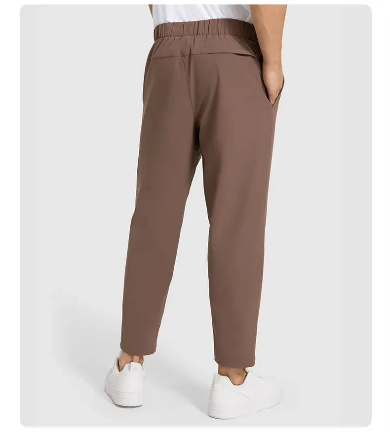 Track Pants Detail 10