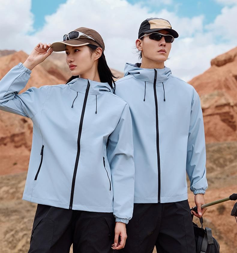 Lightweight Hooded Outdoor Coat for Running Travel Hiking Camping Wholesale Jacket
