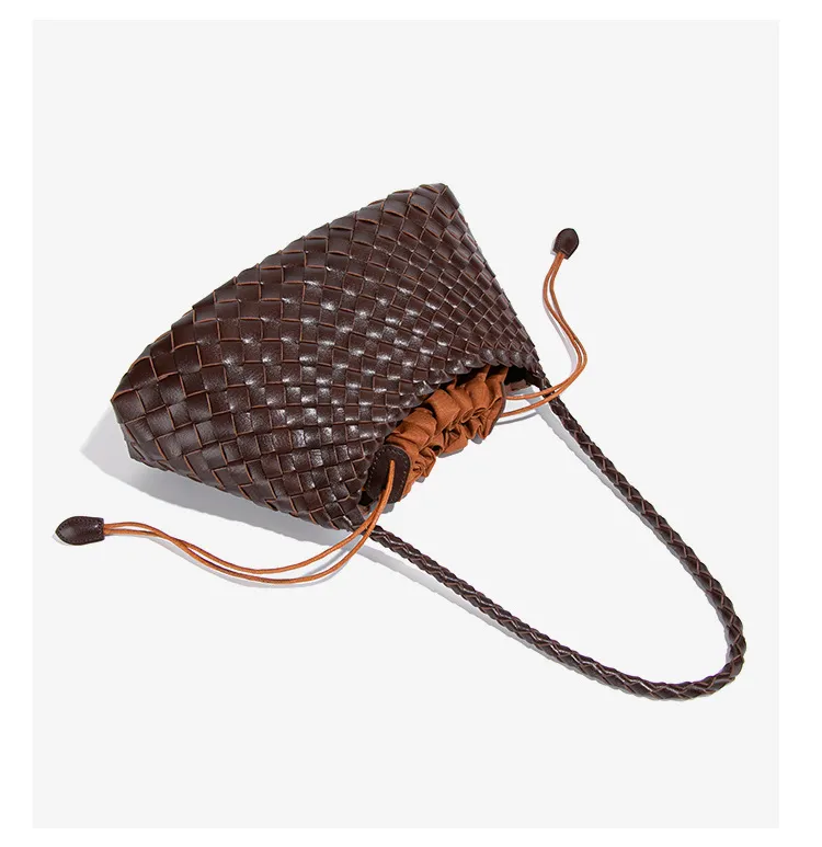 Trendy Chic Ladies Elegantdesigner Shoulder Vegan Leather Fashion Retro Casual High Quality Woven Handbag Braided Luxury Women Premium Bag