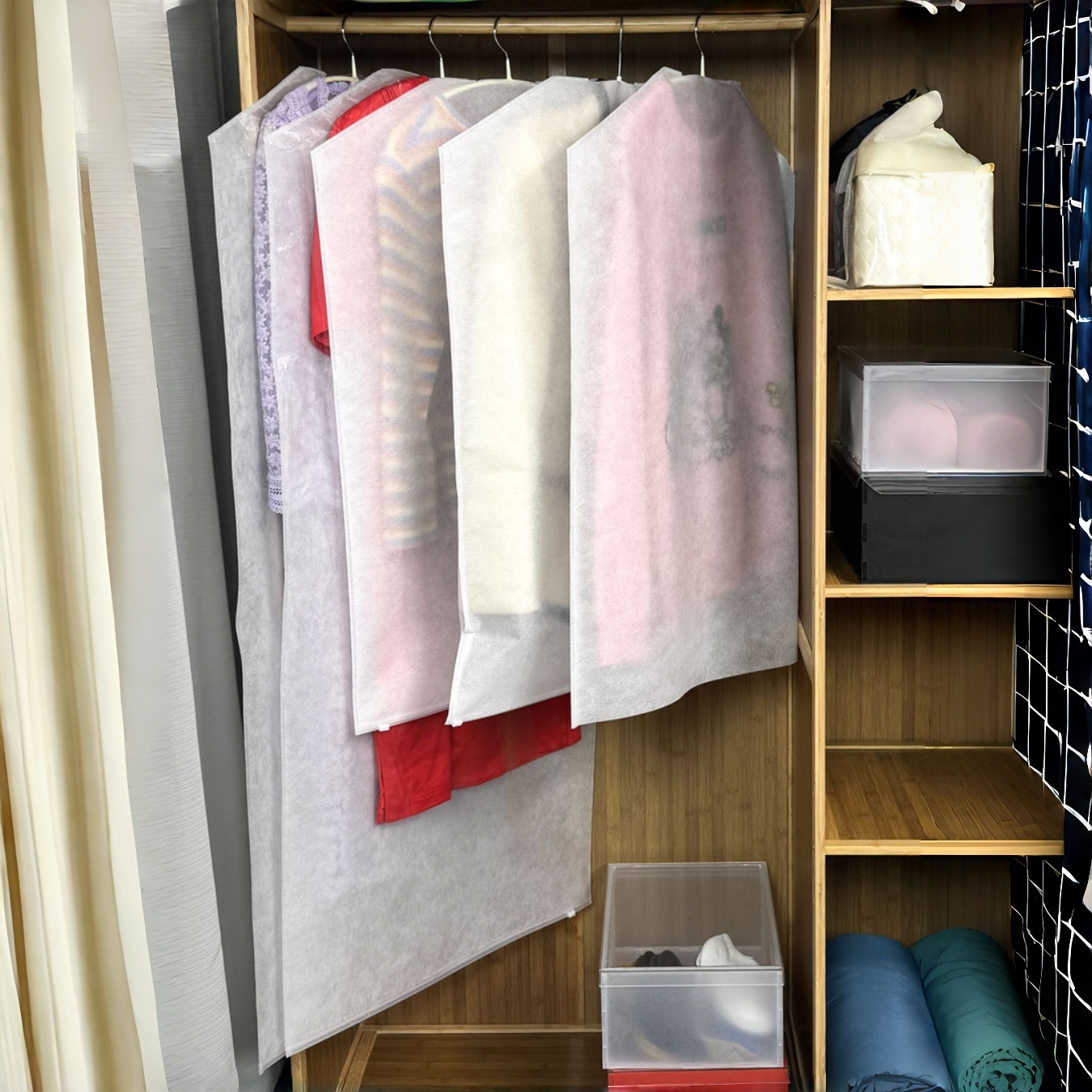Non-Woven Dust Cover Eco-Friendly Reusable Garment Storage Bag for Suits &amp; Clothes with Custom Logo Printing Lady Fashion