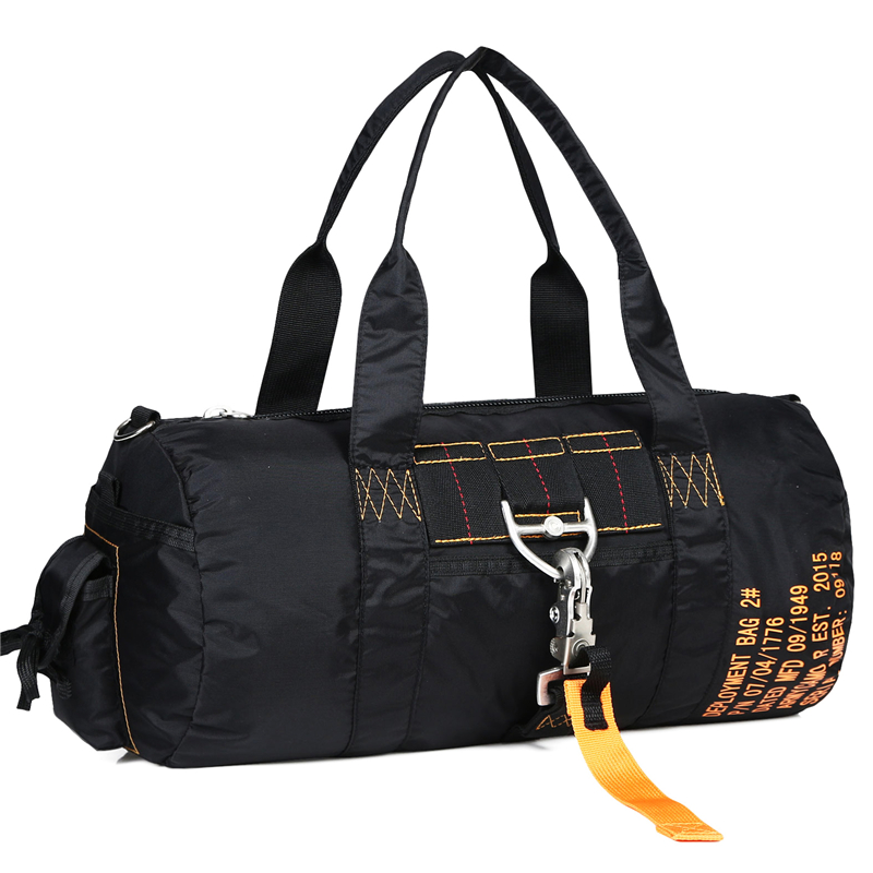 Custom 2024 Unisex Solid Color Fashion Sports Bag With Zipper Closure Made In China Model LQ09118