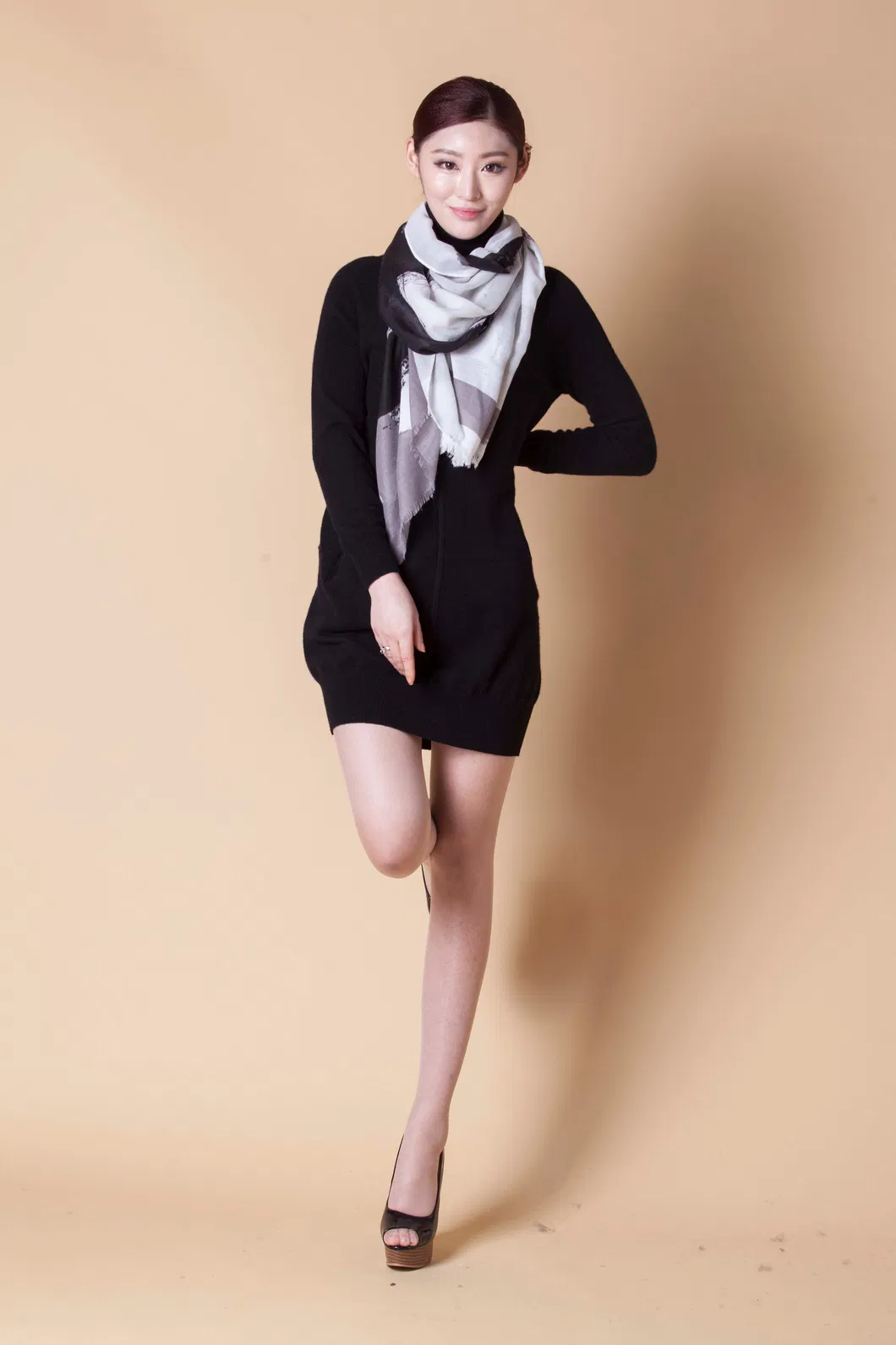 Ladies Fashion Premium Wool Woven Fashion Digital Printed Glitter Scarf Shawl