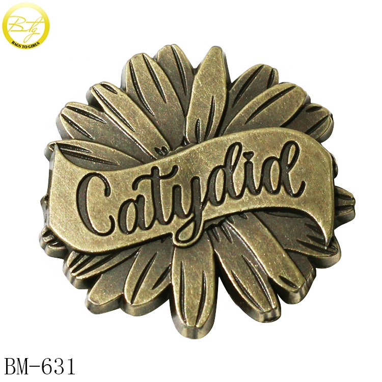 Customized Zinc Alloy Designer Handbag with Gold Plate Private Tags Badge Logo Engraved Small Safe Secure Lock Lady's Wallet