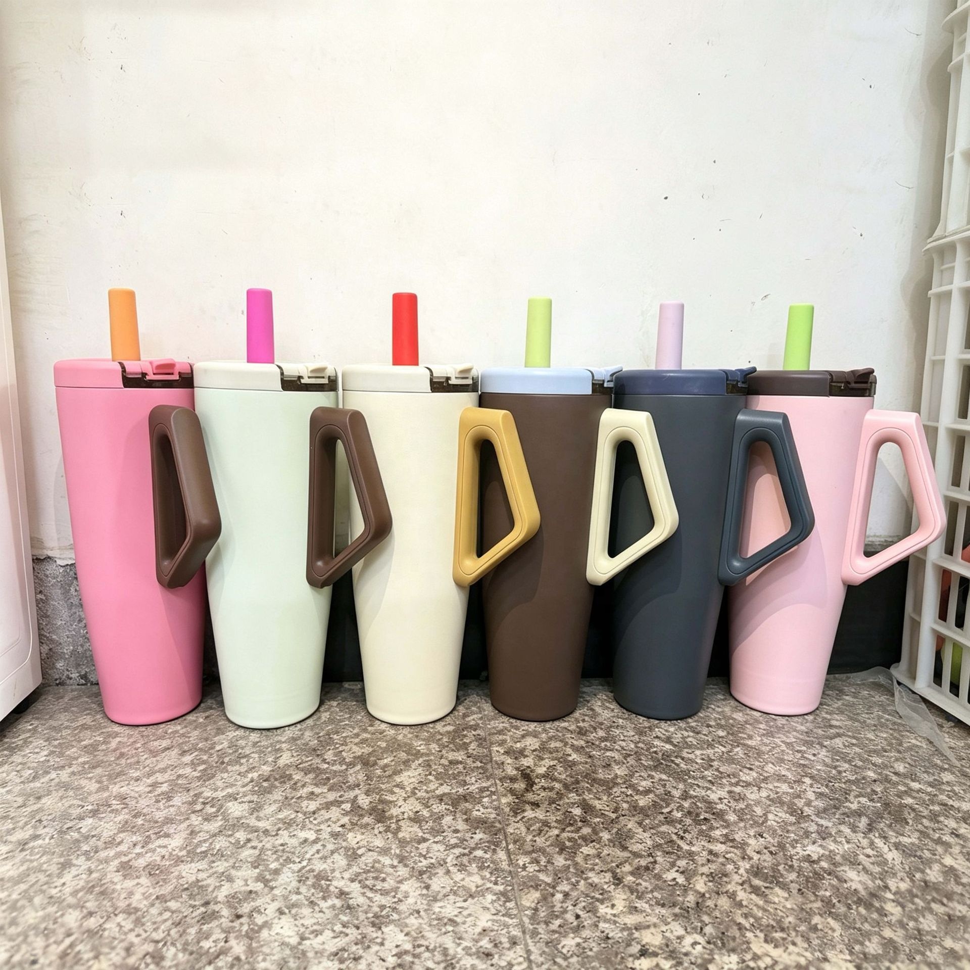 Wholesale Large Capacity Double Wall Vacuum Thermos Portable 36oz Insulated Stainless Steel Tumbler Cup for Cold and Hot Drink