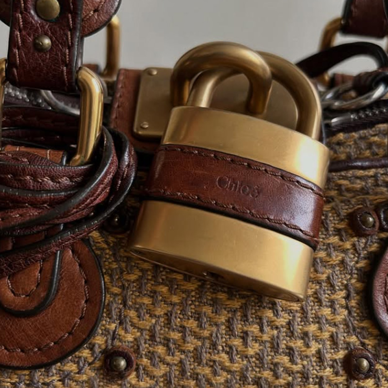 Handbag Details 3