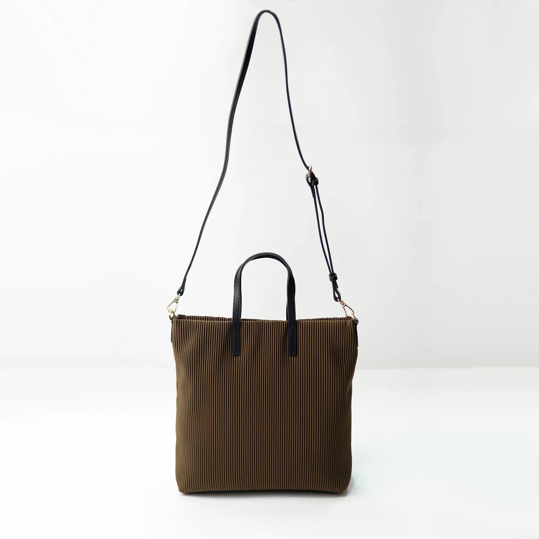 Special Pattern Fabric Materials Shoulder Bag for Elegant Women All Occasion Use
