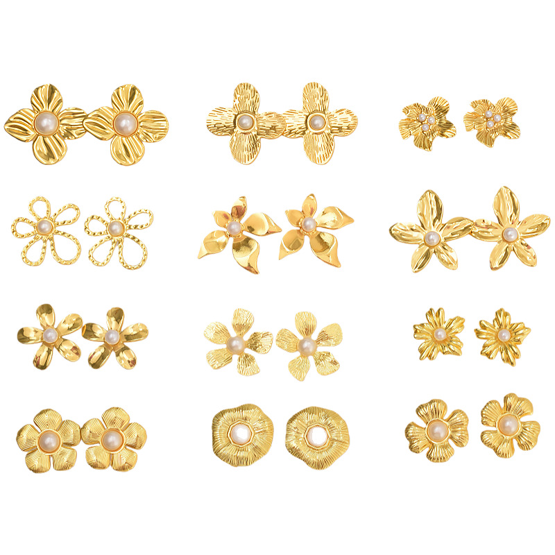 HL OEM/ODM Trendy Flower Retro Style Imitation Pearl High-End Feeling 18K Gold Plated Stainless Steel Stud Earrings