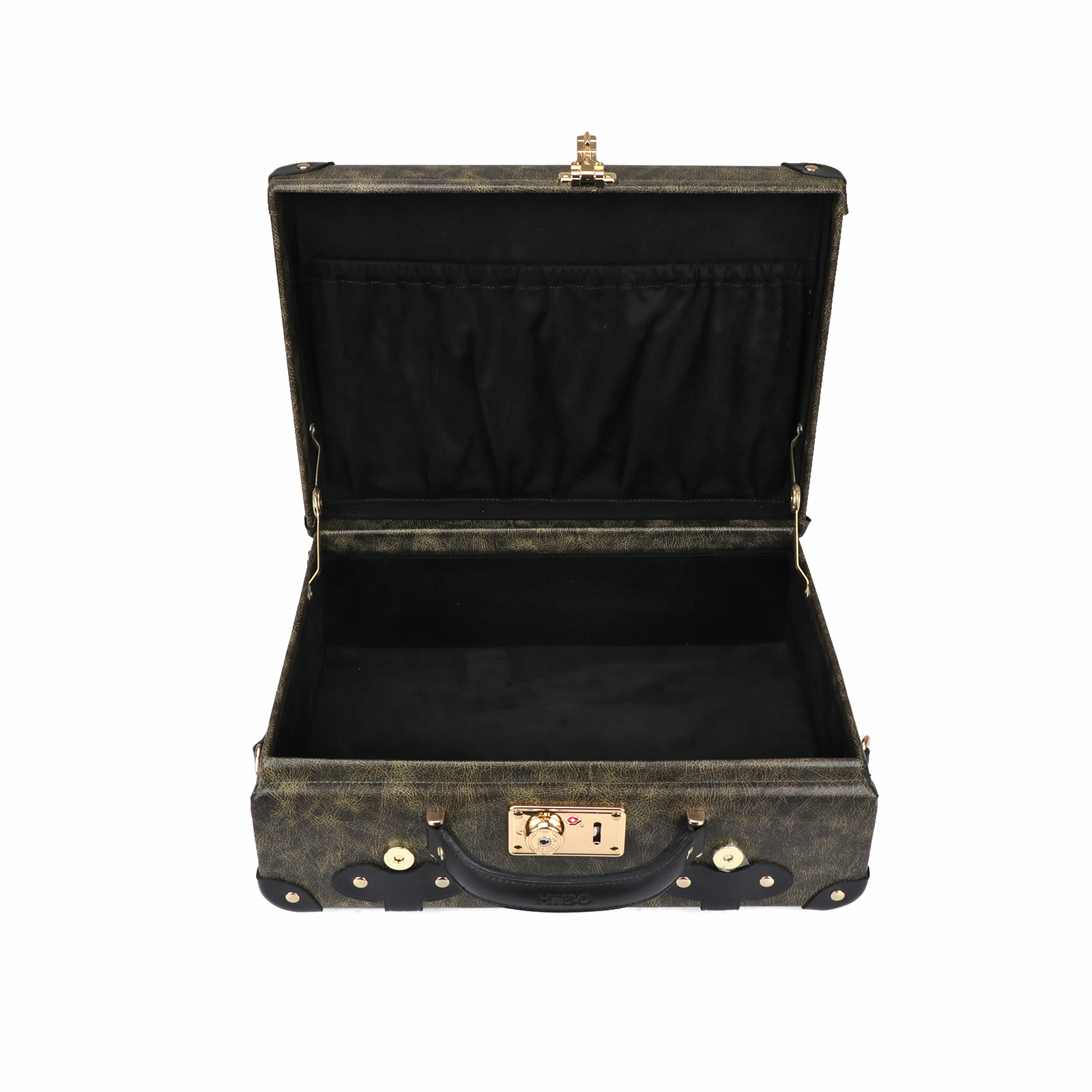 Luggage Detail 6
