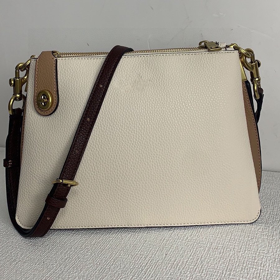 Stylish and Durable PVC Beach Tote Bag for All Occasions