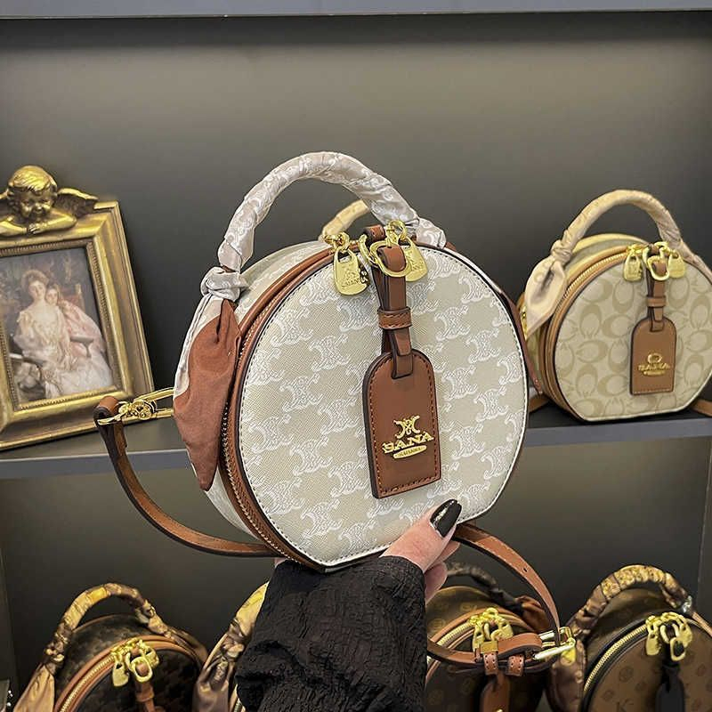 2026 New Elegant Round Bag, Women's European Fashionable Clutch, Single-Shoulder Crossbody Design, Luxurious Style Perfect for Any Occasion Bag