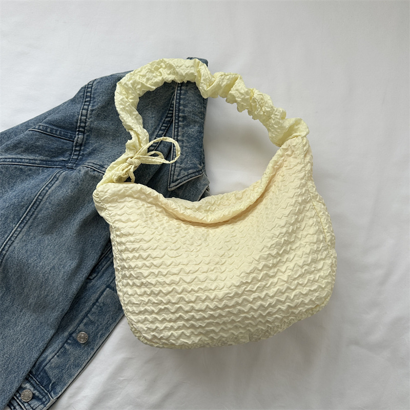 Xianghui Large Capacity and High Quality Fashionable Nylon Fabric Pleated Casual Bag