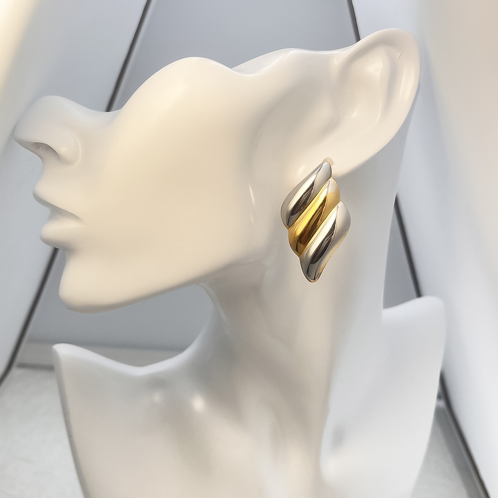 Customized OEM ODM in Stock Classic Woven Knit square Gold-Plated Stainless Steel Stud Earrings Women Stylish Fashion Jewelry