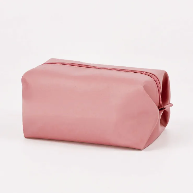 Custom Makeup Bag Detail 8