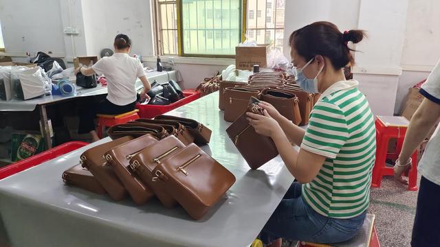 Handbag Craftsmanship Details