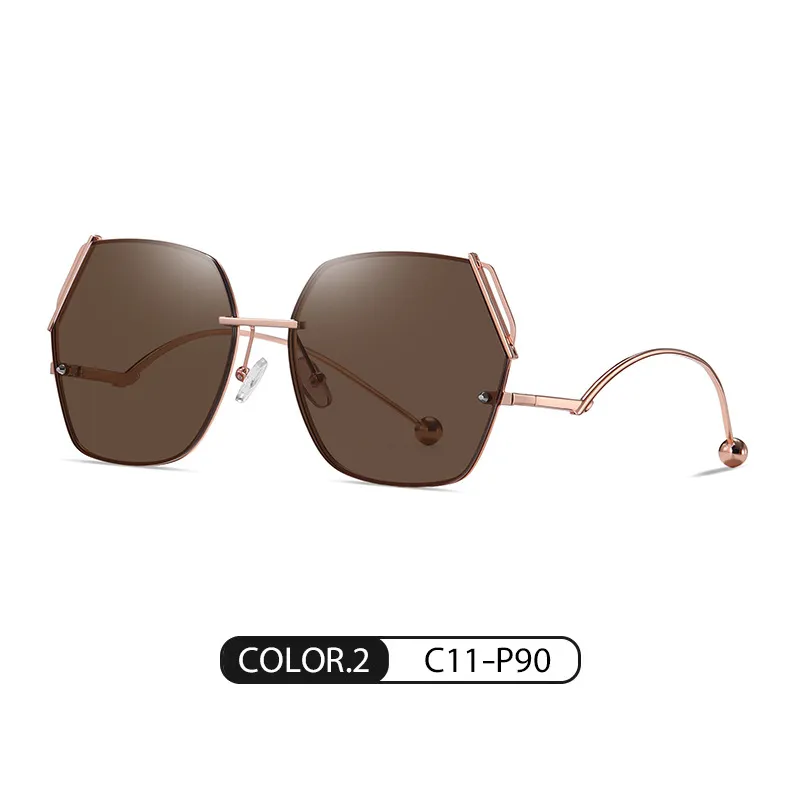 Premium Cat-Eye Sunglasses with UV Protection for Fashion Lovers