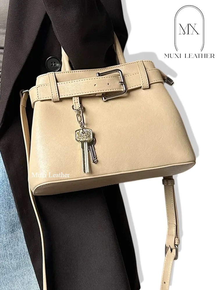 Handbag View 4