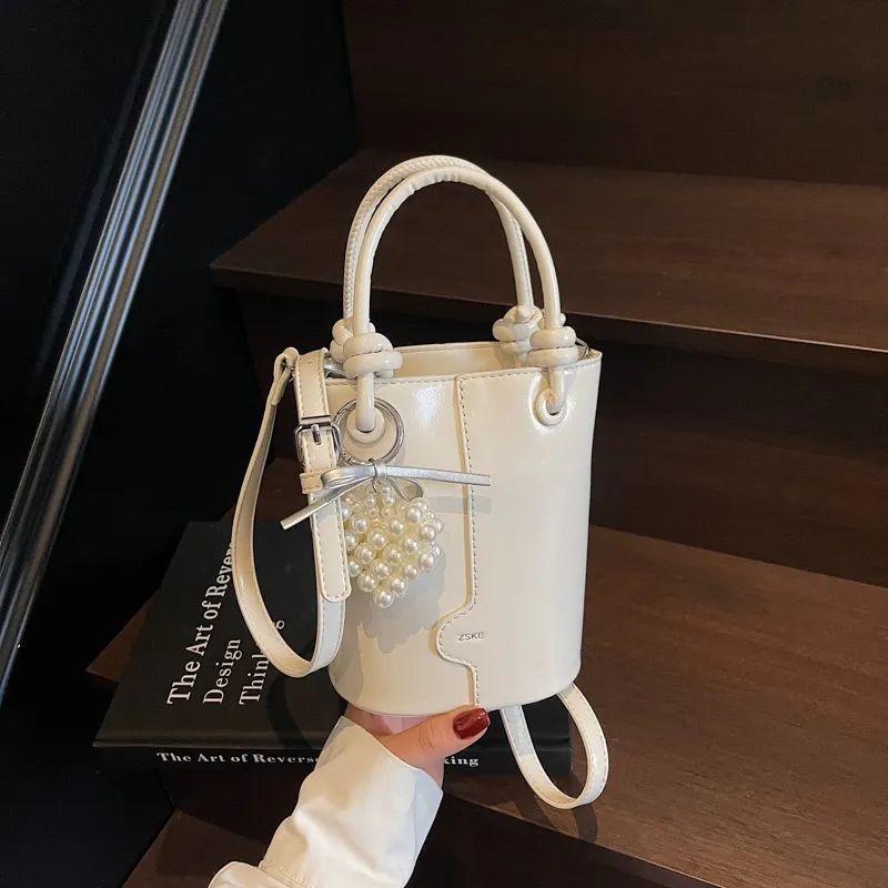 Mini Bucket Bag Minimalist All-Purpose Handbag Niche Western-Inspired One-Shoulder Messenger Bag