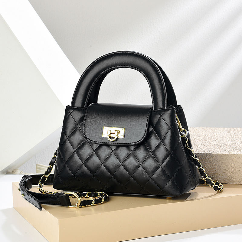 2026 Newest Wholesale Ladies Chain Elegance Pu Leather Waterproof Portable Luxury Handbag Private Labels Low MOQ Fast Sampling