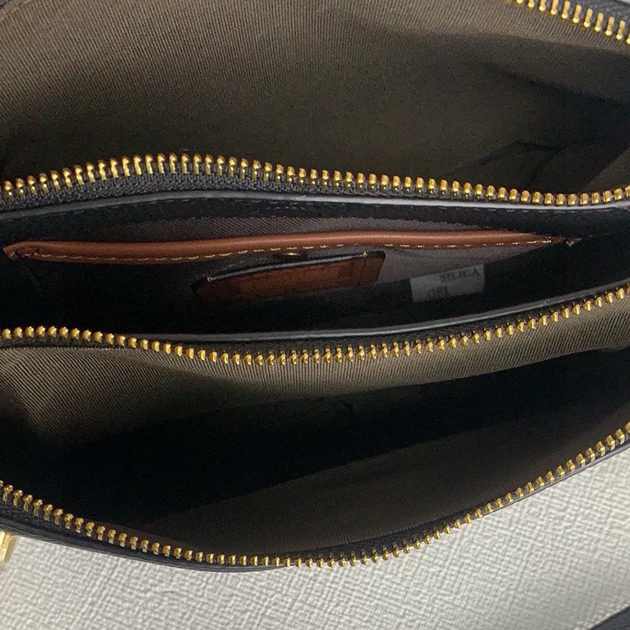 Tote Bag Detailed View 9