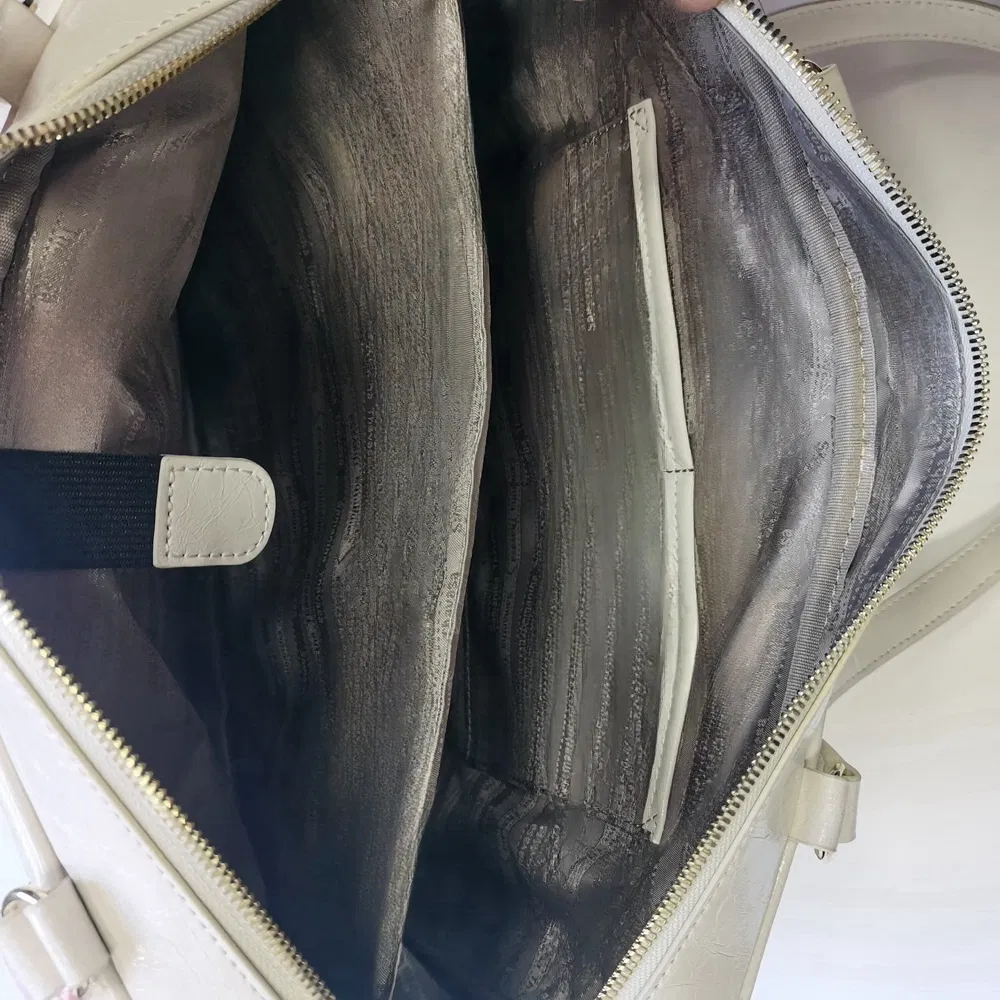 OEM Vegan Leather Eco-Friendly Lady Shoulder Bag for Commuting