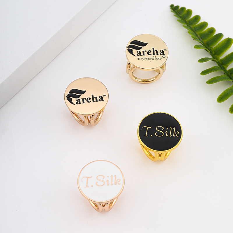OEM/ODM Custom Fashion Pins Gold Engraved Alloy Scarf Accessories Rings for Wedding Engagement-Custom Brand Logo for Hijab