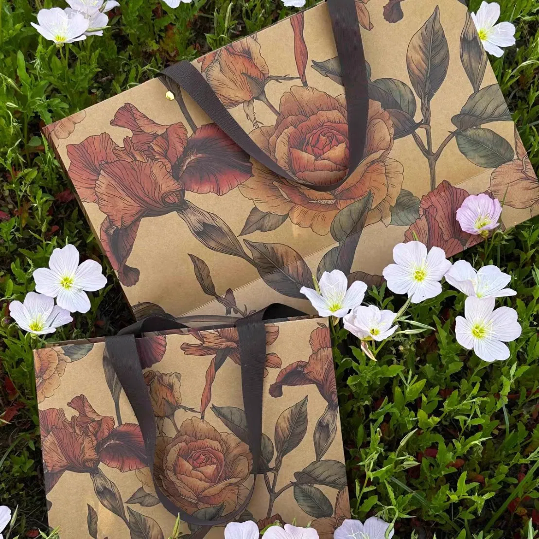 Personalized Trendy Tote Bags for Special Occasion Gifting