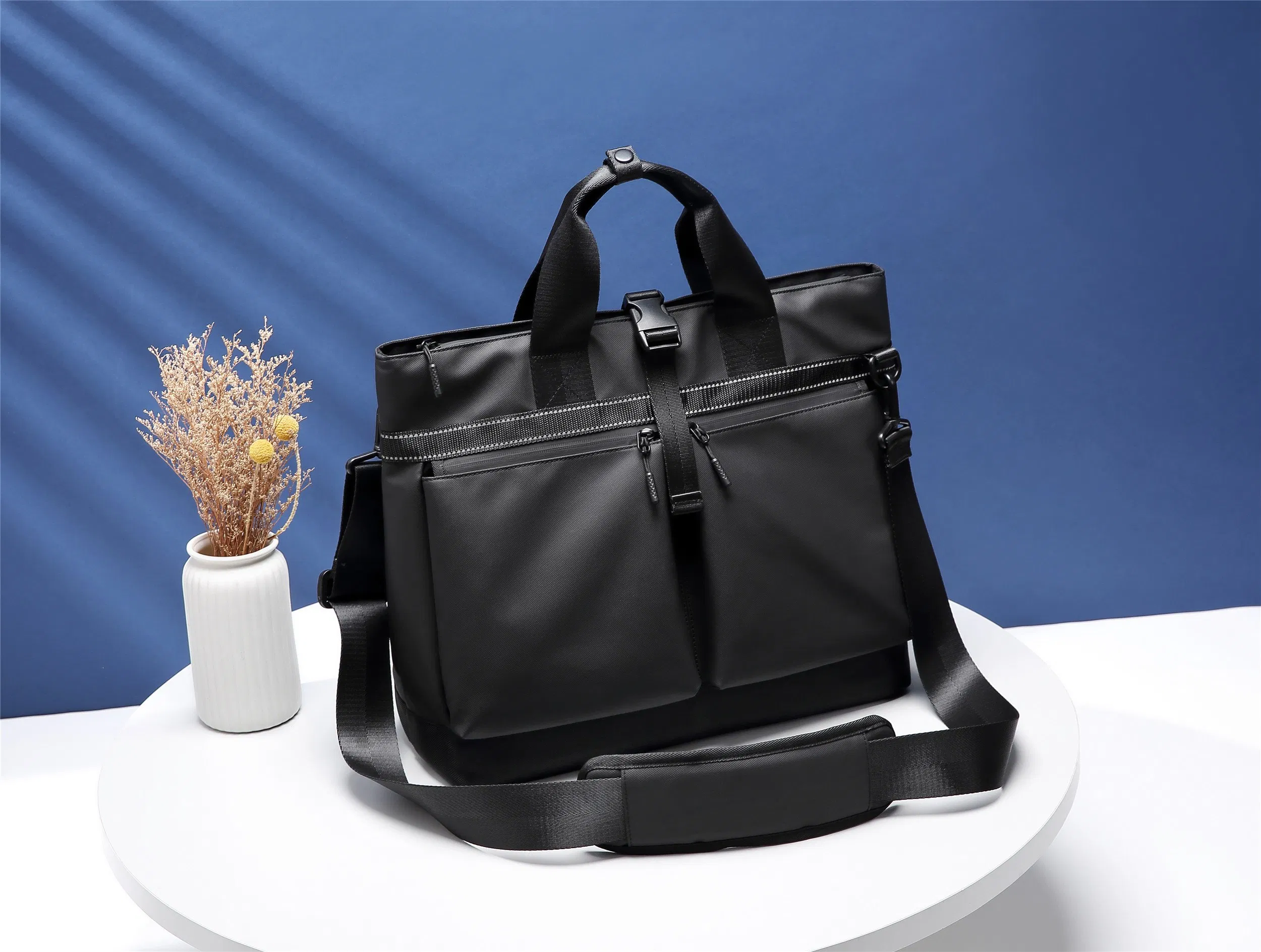 Custom Logo Waterproof Laptop Tote Bag for Business Professionals