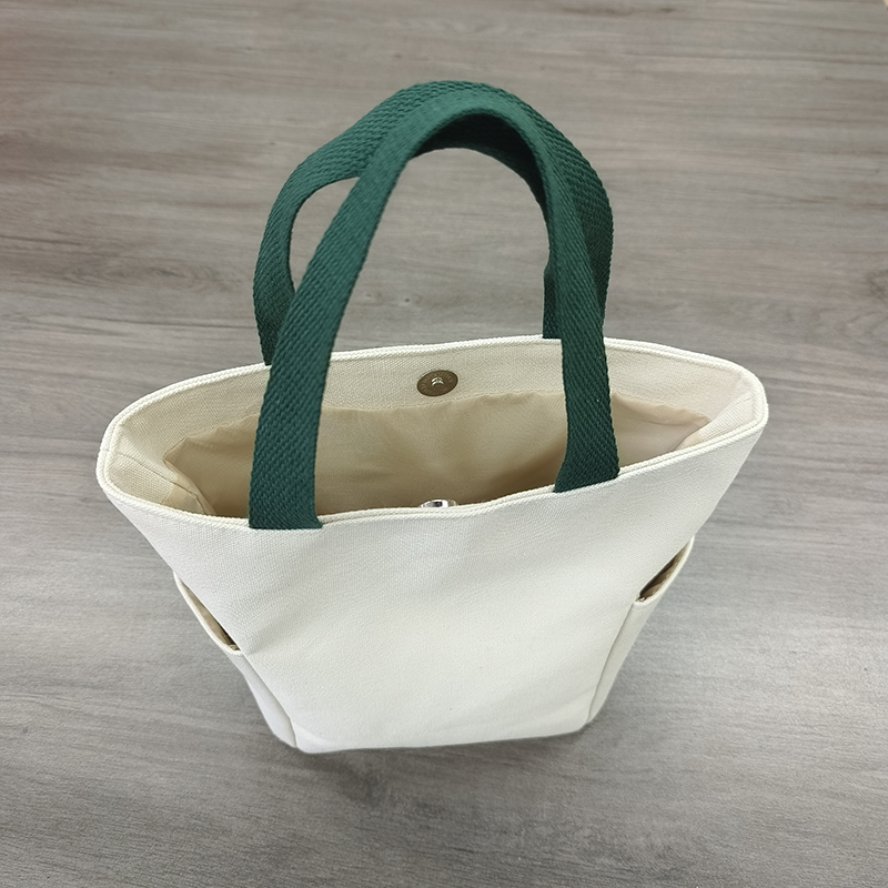 Factory Custom Women's Fashion Canvas Bag Custom Logo Available With Lining Zipper &amp; Snap Button Multi-Size Customizable