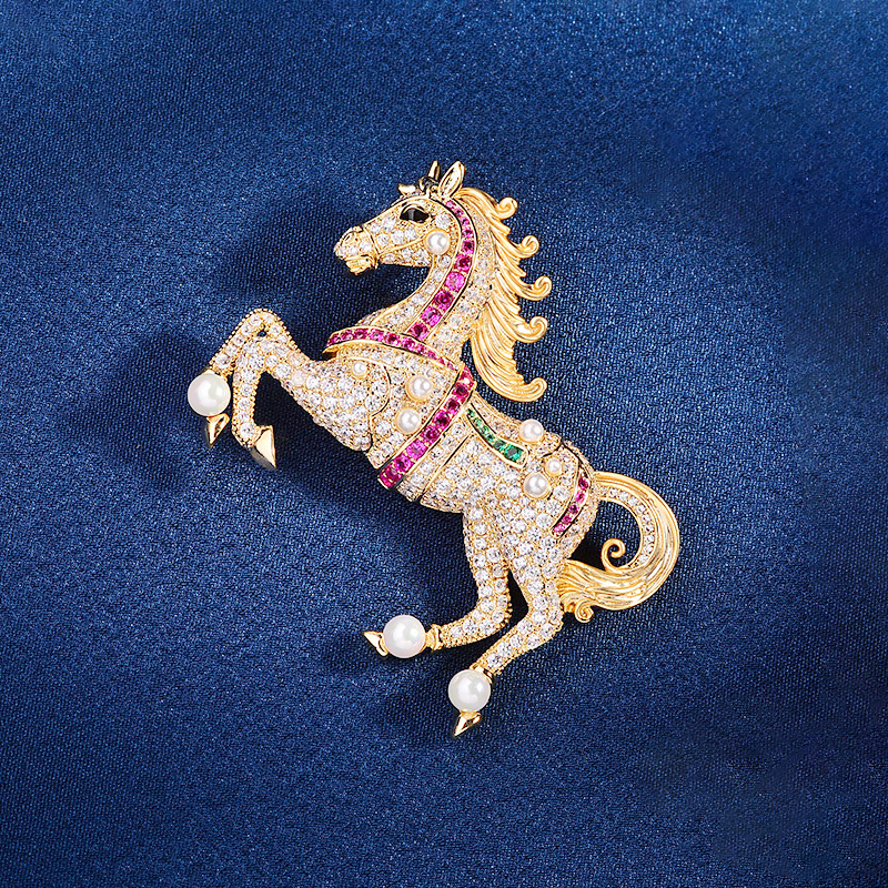Fashion Entry Luxury Zodiac Horse Brooch Copper Gold Plated Zircon Bead Pin High-end Women's Clothing Accessories