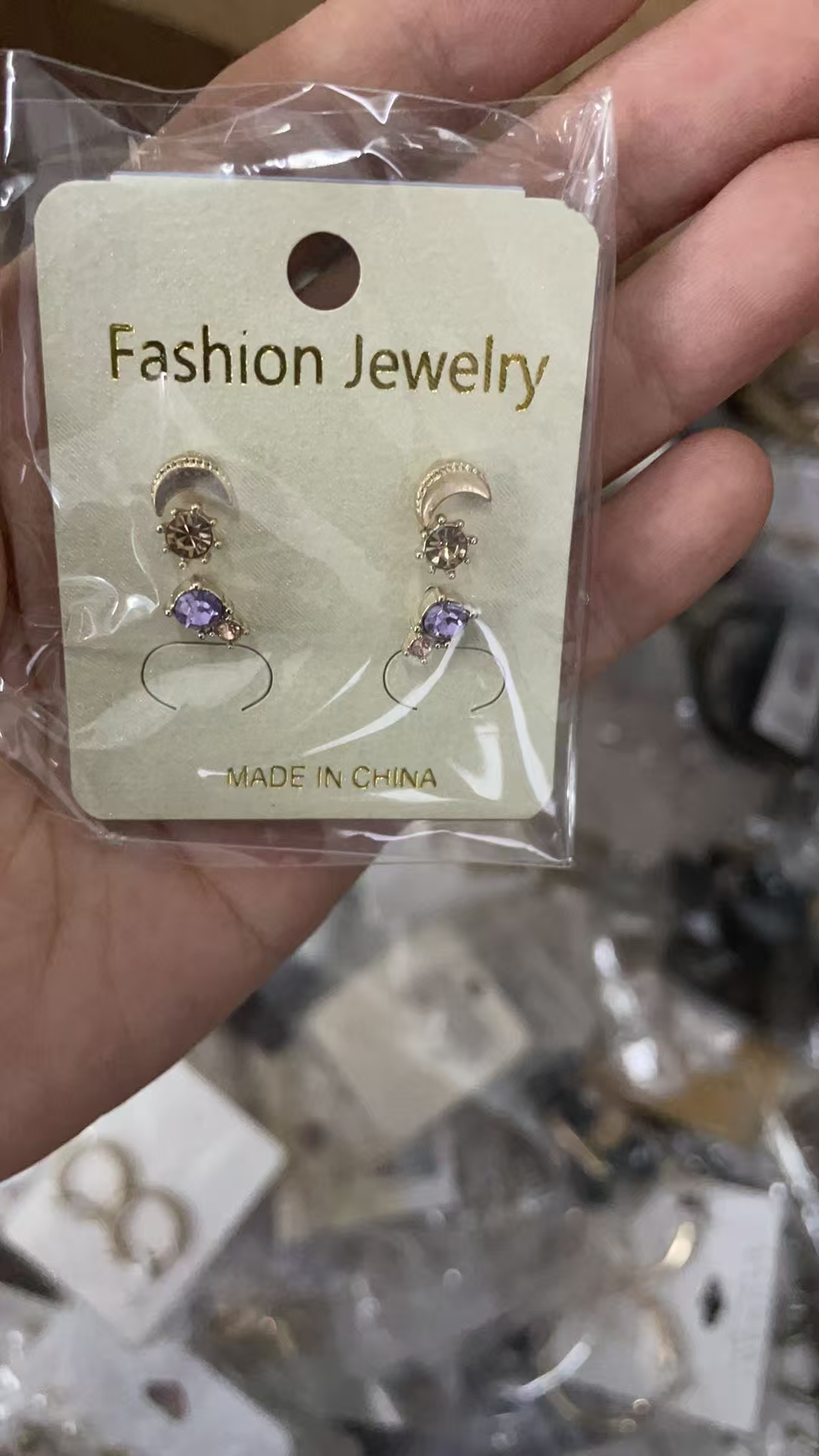 China Sourcing Agent Earrings