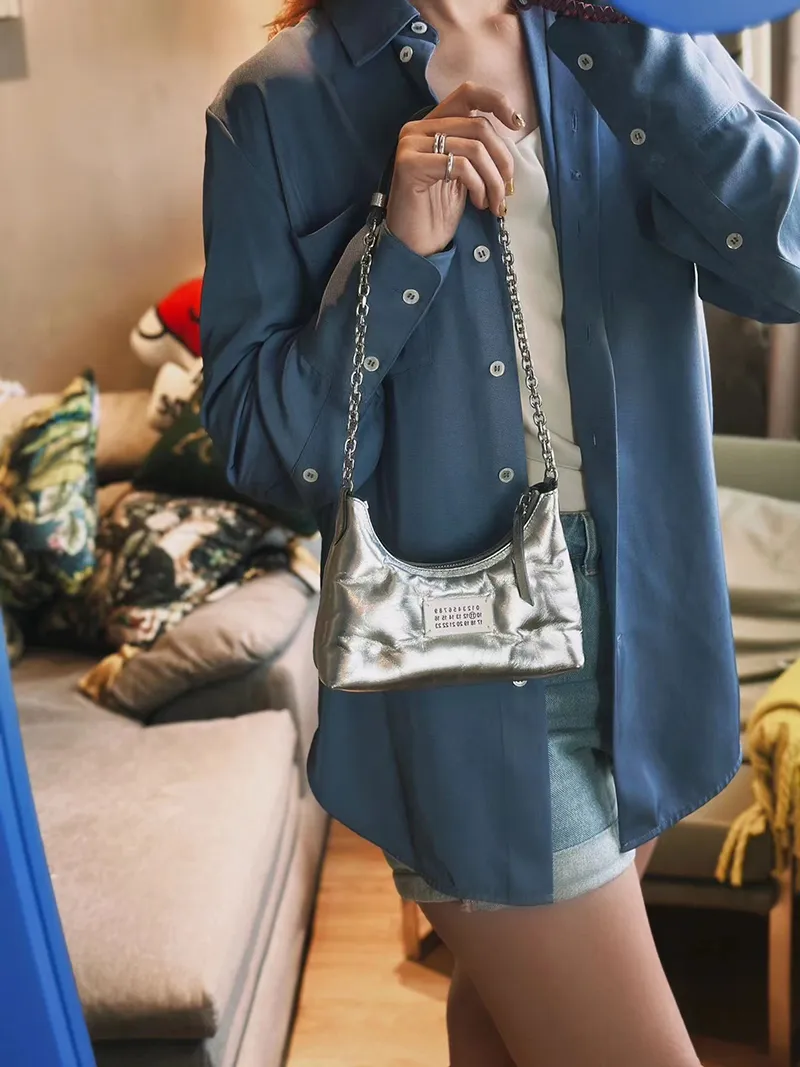 Leather Bag Handle Details