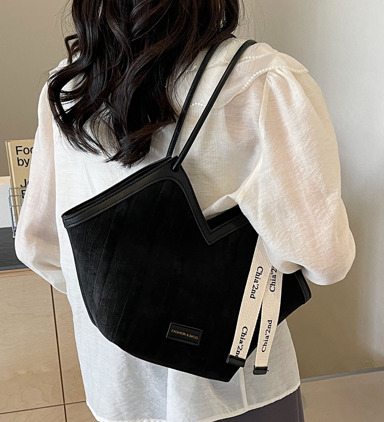 PU Leather Women Tote Bag Texture