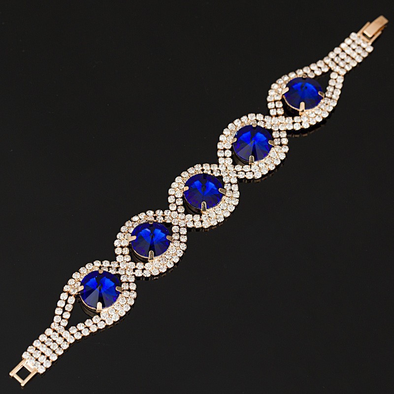 Jewelry Display 1