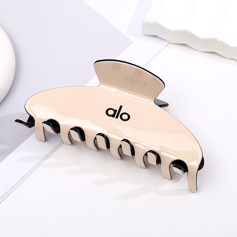 Simple Black White Stylish Acetate Eco-friendly Hair Clips Custom logo Printing Fashionable Hair Accessories Women Perfect