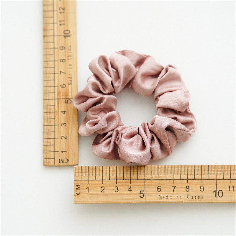 Autumn New Satin Silk Scrunchies Ladies Fashion Everything High Elastic High Quality Hair Accessories Manufacturers