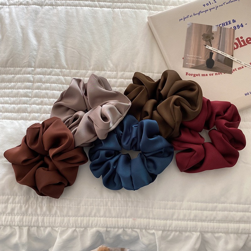 Wholesale French Luxury Large Satin Scrunchies Fashionable Soft Hair Tie Large Scrunchies For Women