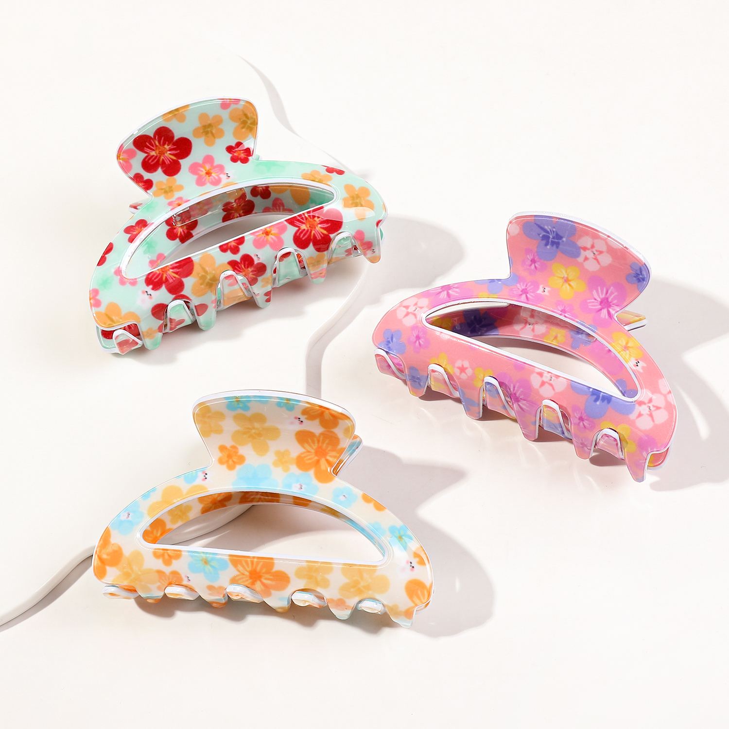 New Summer 8cm Flower Hair Claw Beach Custom Design Hair Claw Clip Printing Hair Claw Manufacturer