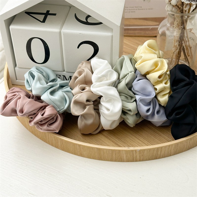 Autumn New Satin Silk Scrunchies Ladies Fashion Everything High Elastic High Quality Hair Accessories Manufacturers