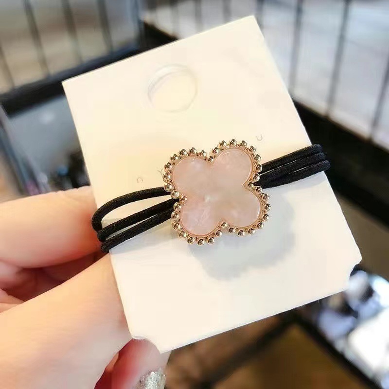 High Quality Women's Retro Pearl Hair Ties New Designer Four-Leaf Clover Black Head Hair Rope Sweet Wholesale Rubber Band