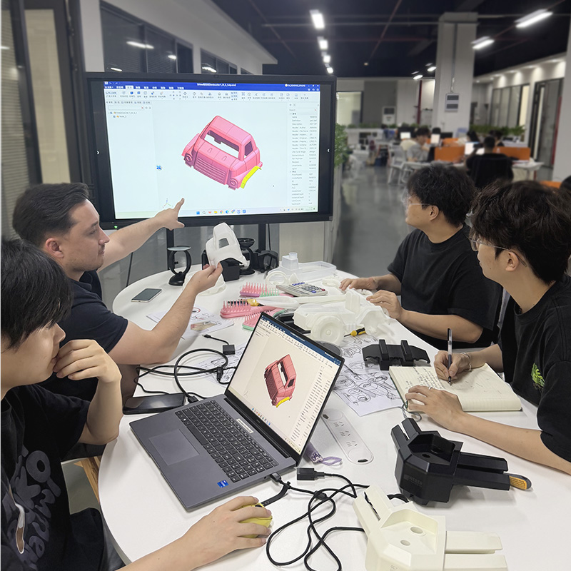 Custom Plastic Injection Molding From Design To Production Strength Manufacturer Digital Product Design Mold New Products