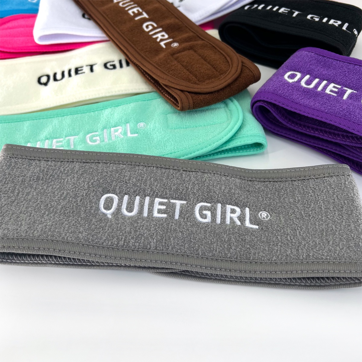 Custom Woven Logo White Black Spa Headband Women Girl Skincare Face Washing Hairband Wrap Make Up Microfiber Spa Head Bands