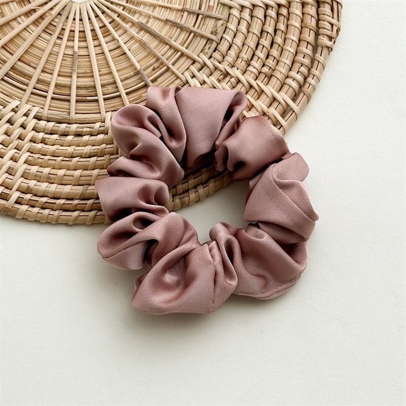 Autumn New Satin Silk Scrunchies Ladies Fashion Everything High Elastic High Quality Hair Accessories Manufacturers